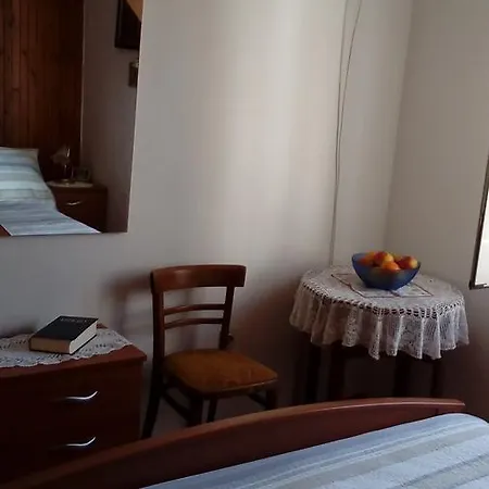 Roza Maison d'hôtes Vrboska