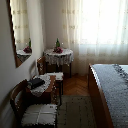 Affittacamere Roza Vrboska